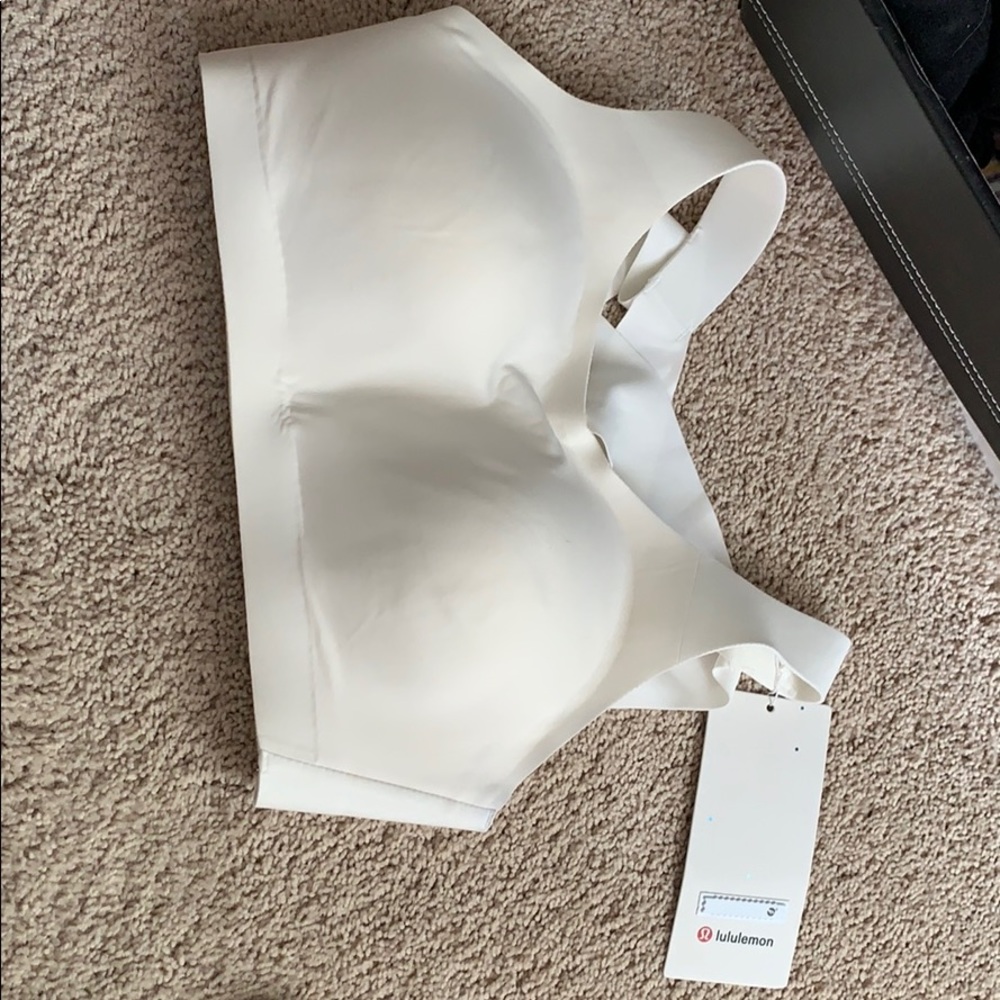 Lululemon Enlite Bra